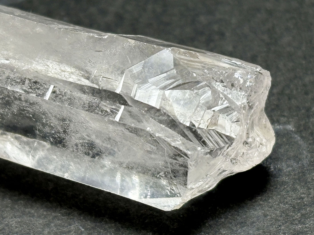 ゼッカデソウザ産 水晶 ポイント / Zecca De Souza Quartz