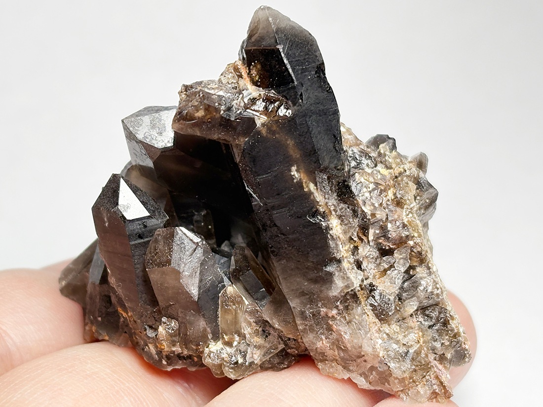 マダガスカル産 スモーキークォーツ (煙水晶) / Smoky Quartz