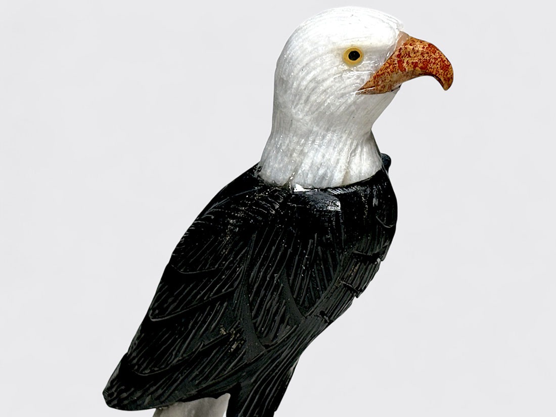 ペルー産 鳥彫刻 ＆ 天然石 (ハクトウワシ)