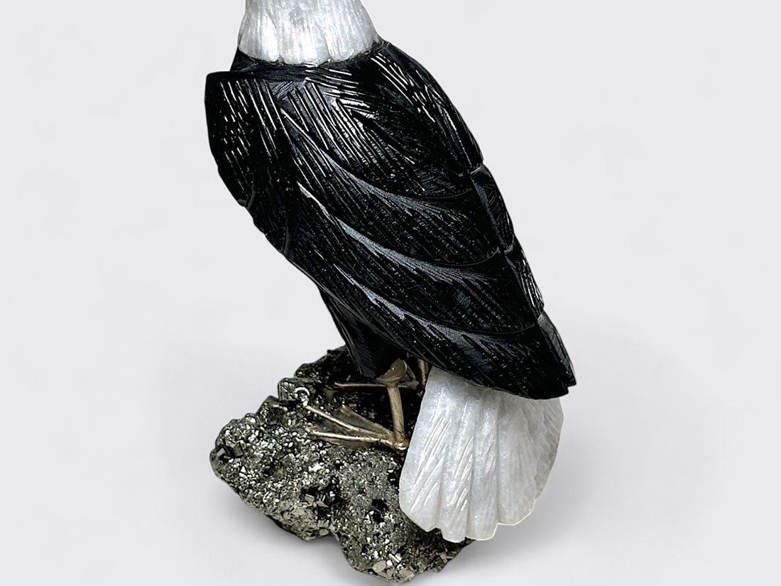 ペルー産 鳥彫刻 ＆ 天然石 (ハクトウワシ)