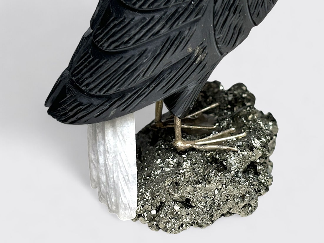 ペルー産 鳥彫刻 ＆ 天然石 (ハクトウワシ)