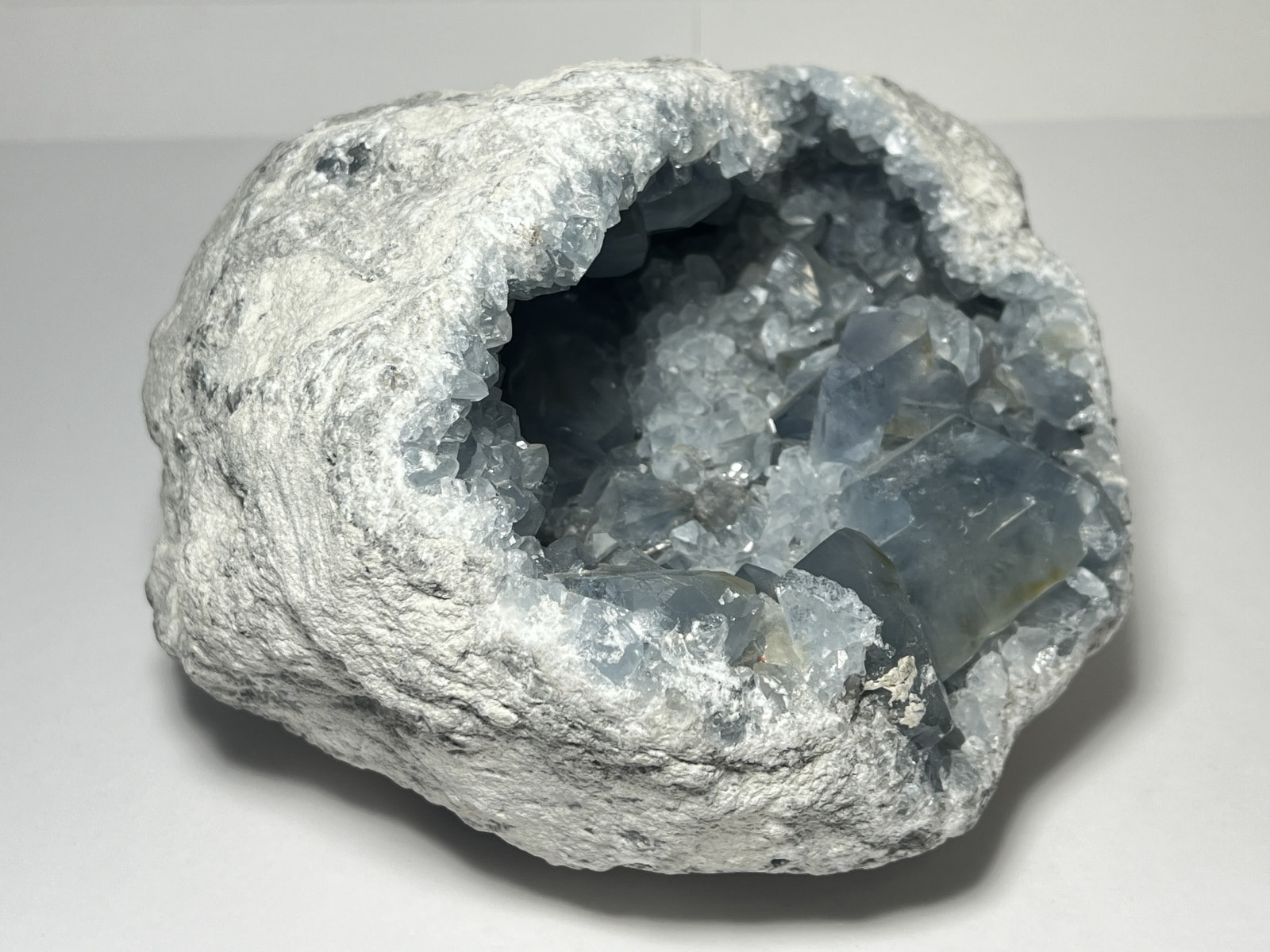 ザクザク✨セレスタイト原石　マダガスカル産 マダガスカル産セレスタイト