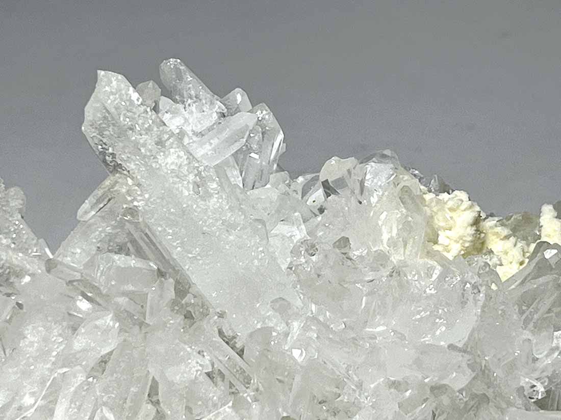 【超高品質】  透明度抜群 水晶クラスター 四川省産 天然石 浄化 大きめ 特大 中国 四川省産 水晶 クラスター