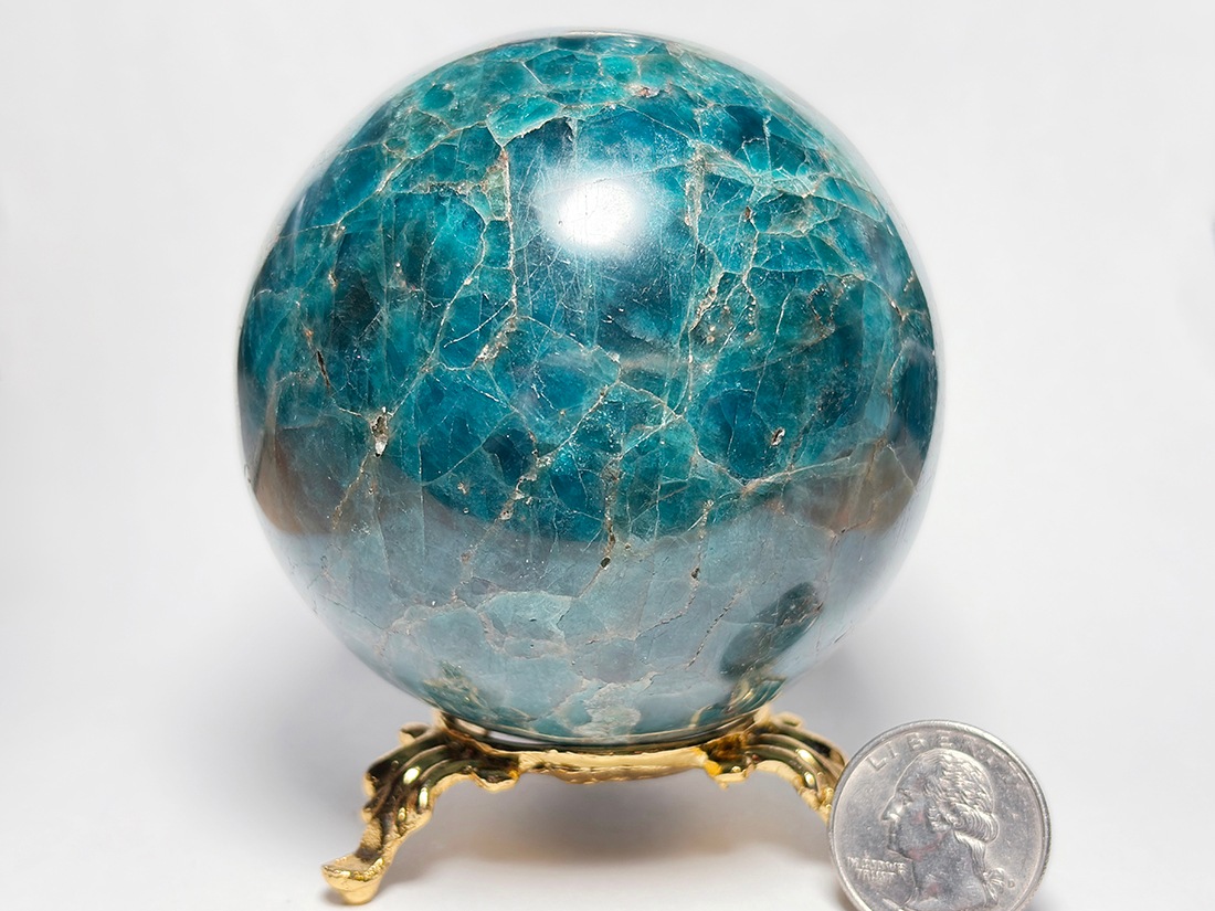 マダガスカル産 ブルーアパタイト 83mm丸玉 (燐灰石)/ Blue Apatite Sphere