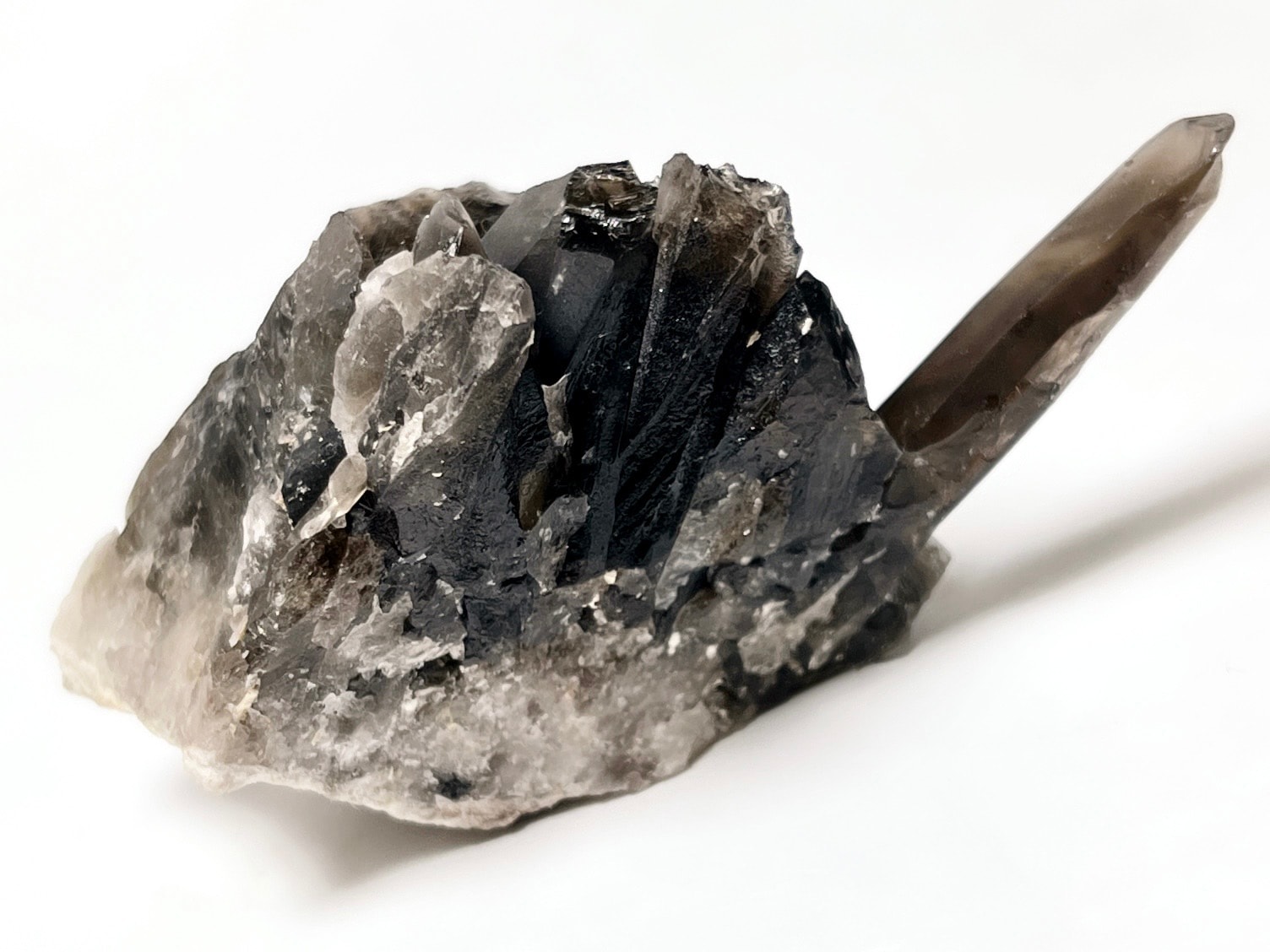 マダガスカル産 スモーキークォーツ (煙水晶) / Smoky Quartz