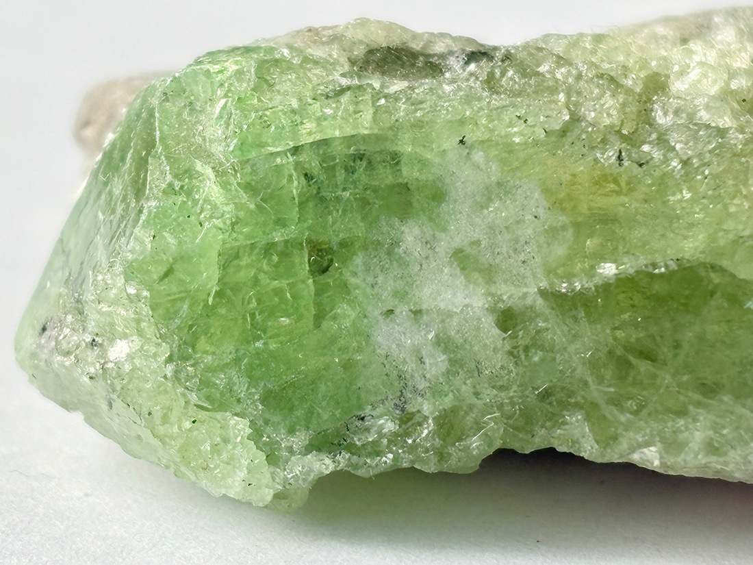 タンザニア産 ツァボライト ( グリーンガーネット ) /Tsavorite