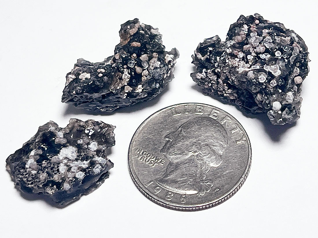 長野県産 黒曜石(クリストバライト共生) 3個セット