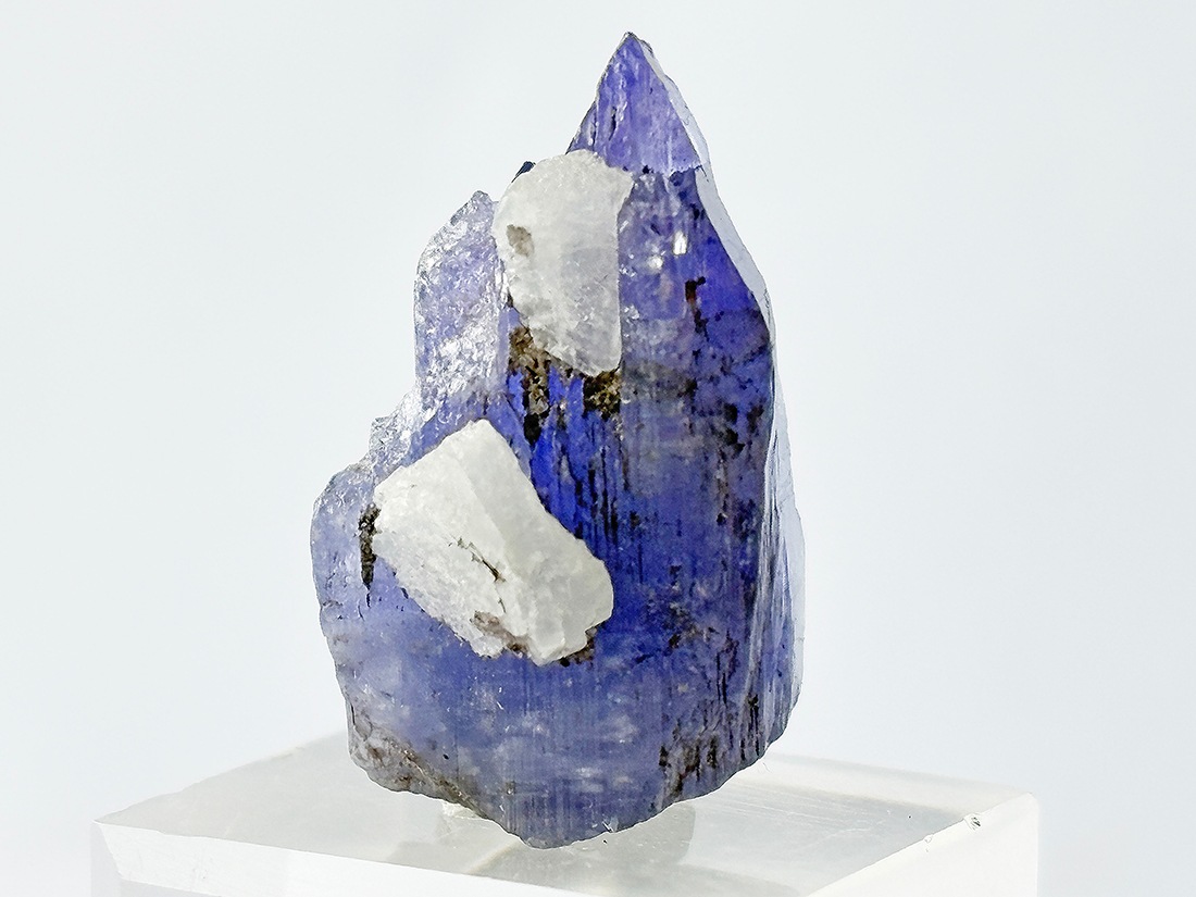 メレラニ鉱山産 タンザナイト ( 灰簾石 ) / Tanzanite