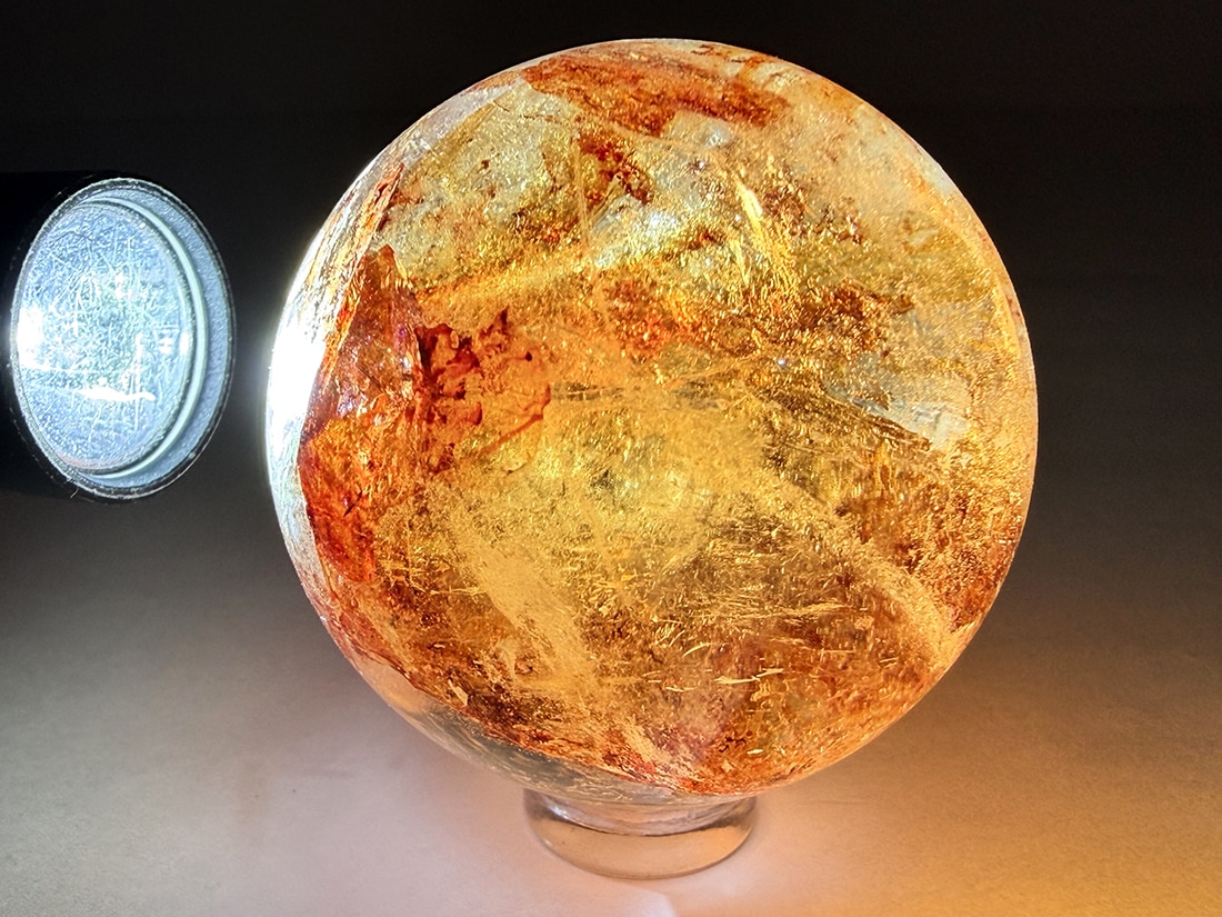 究極品質　秘蔵放出　引き寄せ最強クラスの水晶　幻のガンメタリックオーロラクォーツ オーロラクォーツ 45mm 丸玉 / Aurora Quartz