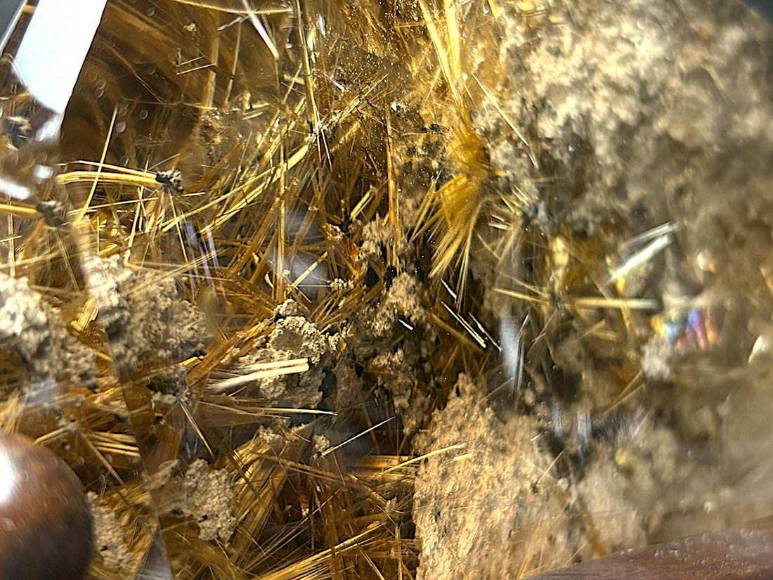 ルチルクォーツ ポリッシュ / Rutilated Quartz (木製台座付き)