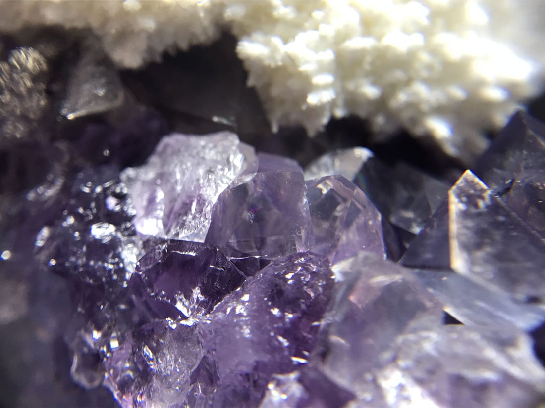 「ポンポンハート」トムソナイト 沸石 鉱物標本　置物 ポンポンハート」トムソナイト 沸石 鉱物標本 置物 - メルカリ