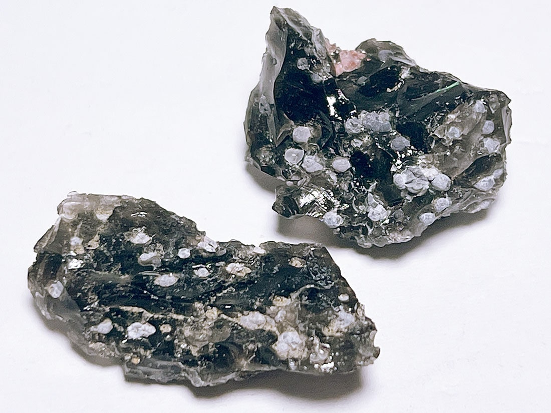 長野県産 黒曜石(クリストバライト共生) 3個セット