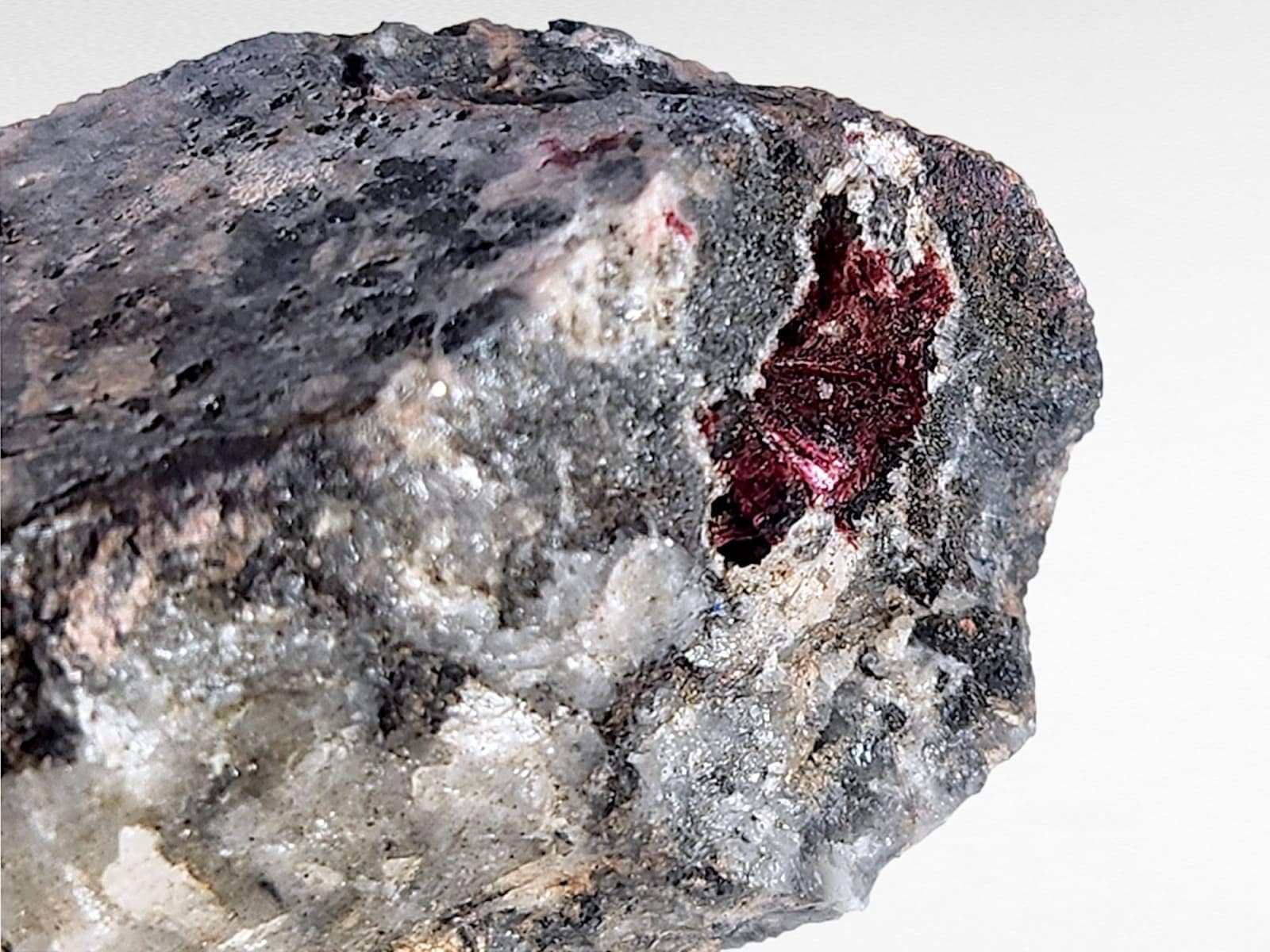 モロッコ産 エリスライト(コバルト華)