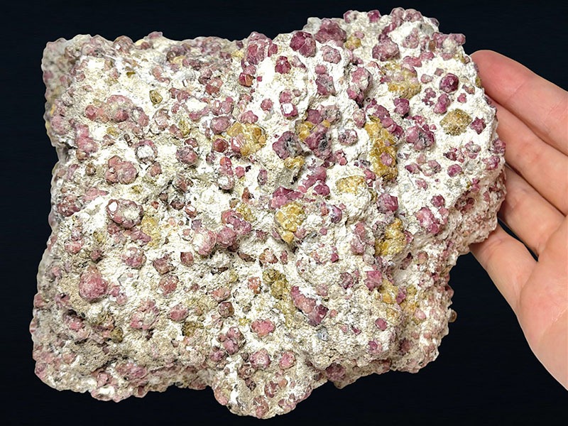 ラズベリー ガーネット / Grossular ( 灰礬柘榴石 )