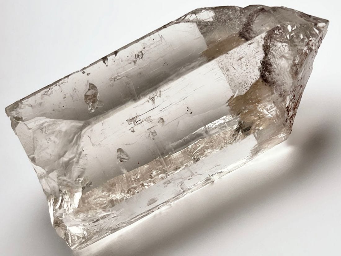 インド・マニハール産 水晶ポイント ( レコードキーパー )【96x49x38mm