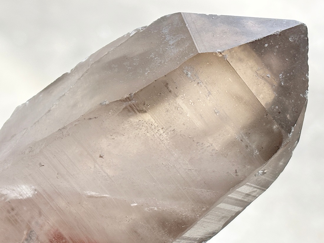 超夢幻品質　超古代の記憶を持つ幻の水晶　奇跡のロイヤルスモーキーウラルレムリアン ロシア産 ウラルレムリアン / Master Ural Lemurian Quartz( レコード