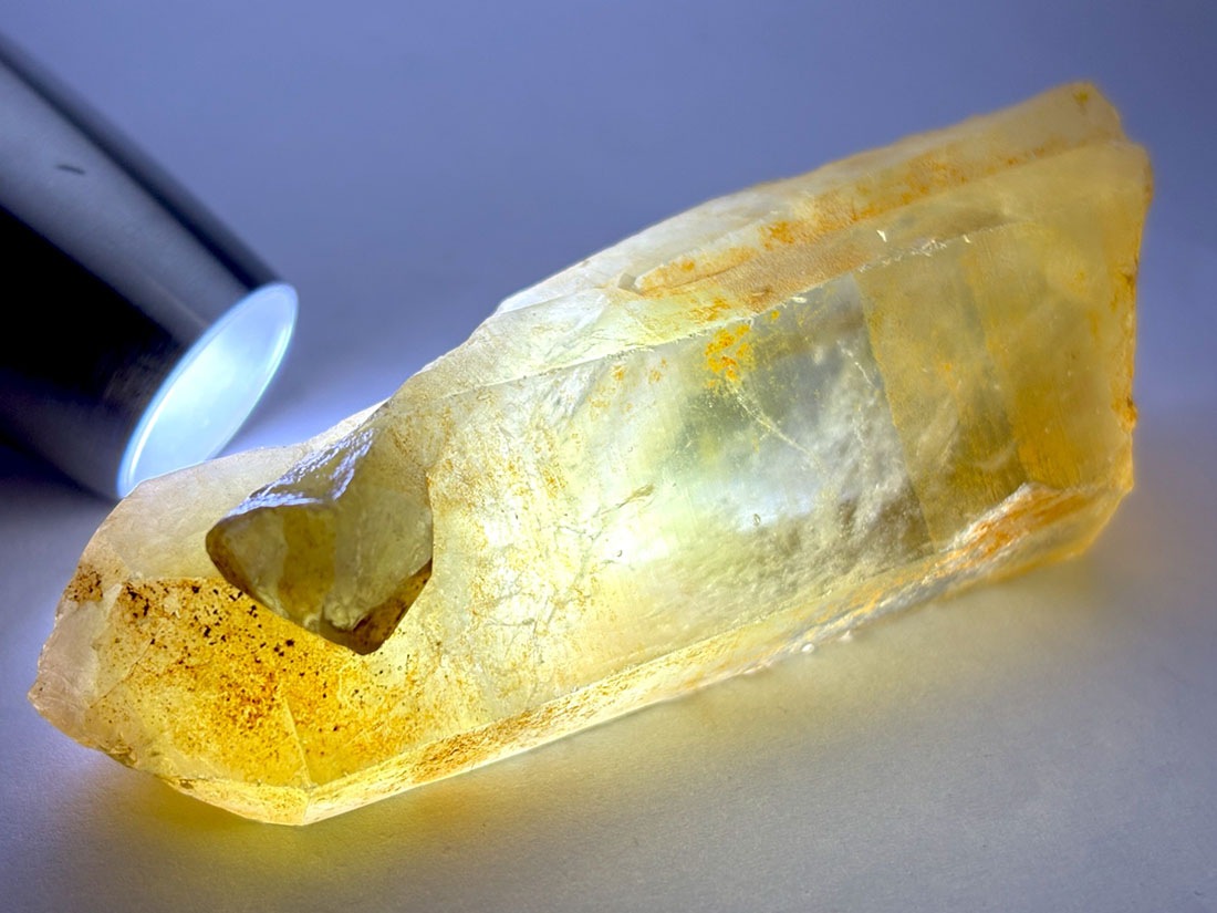 ブラジル産 ナチュラルシトリン / Natural Citrine (非加熱黄水晶)