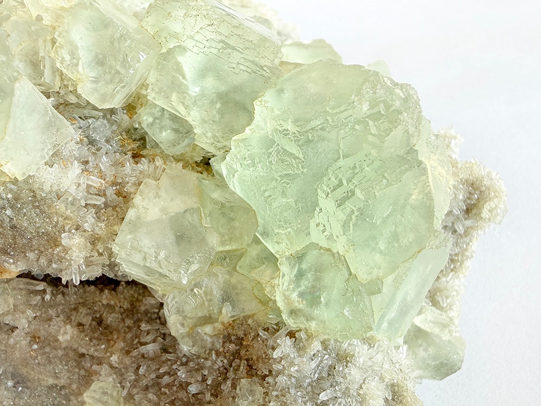 福建省産 フローライト＆水晶 / Fluorite on Quartz