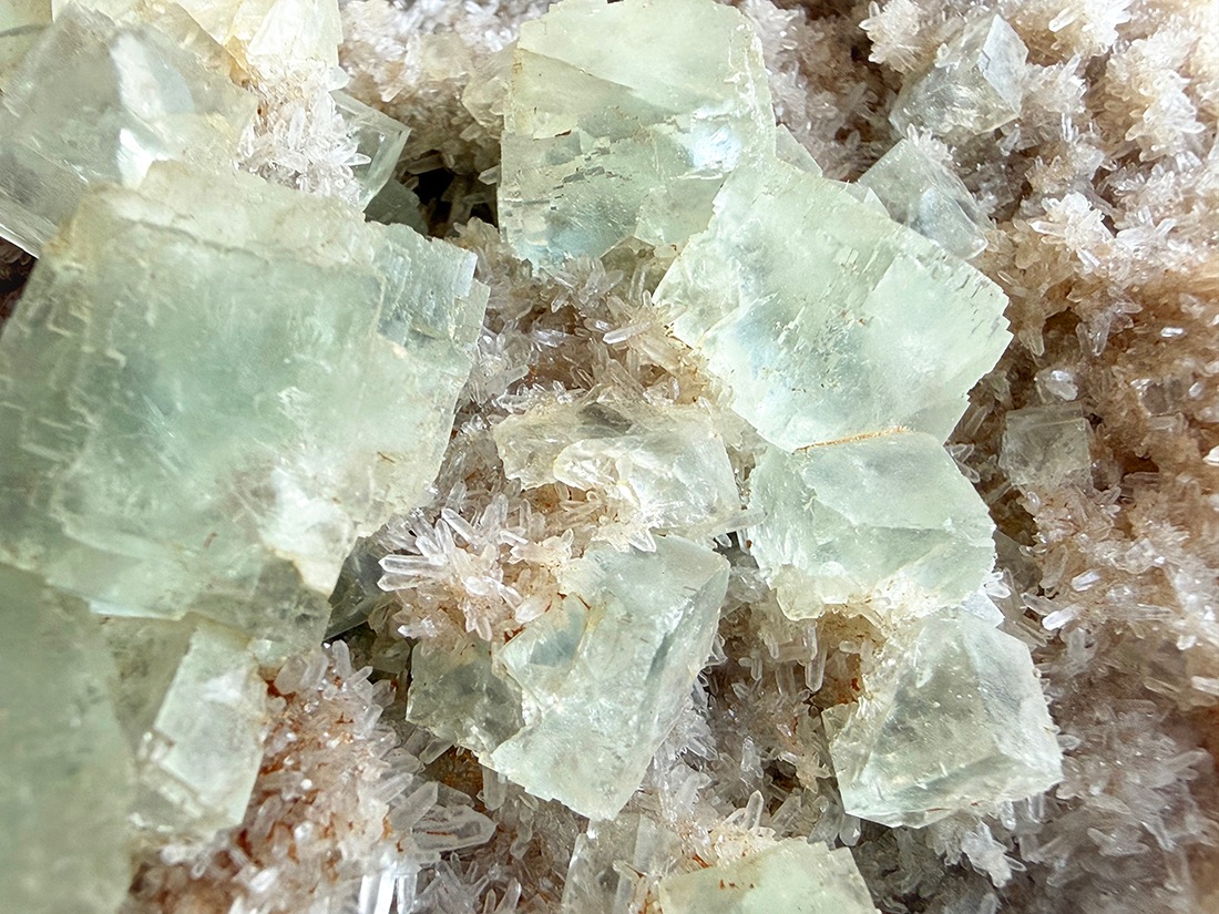 福建省産 フローライト＆水晶 / Fluorite on Quartz
