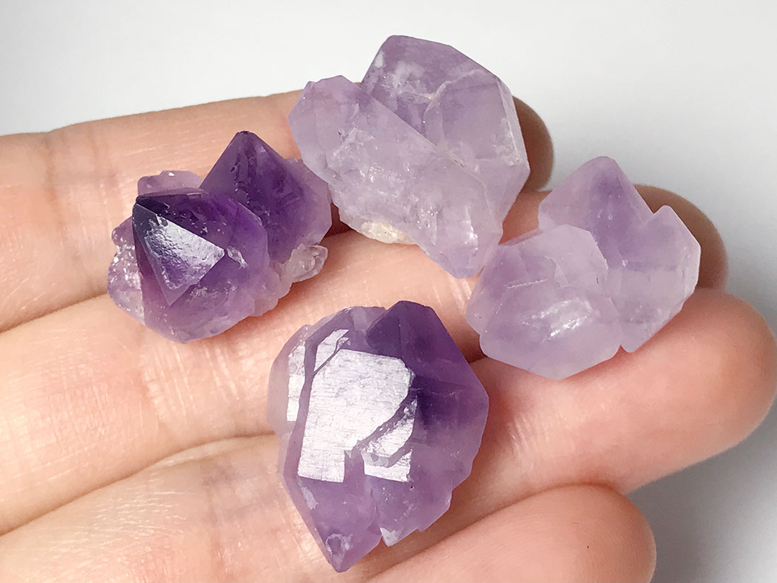 マダガスカル産 アメジスト4個セット/Amethyst