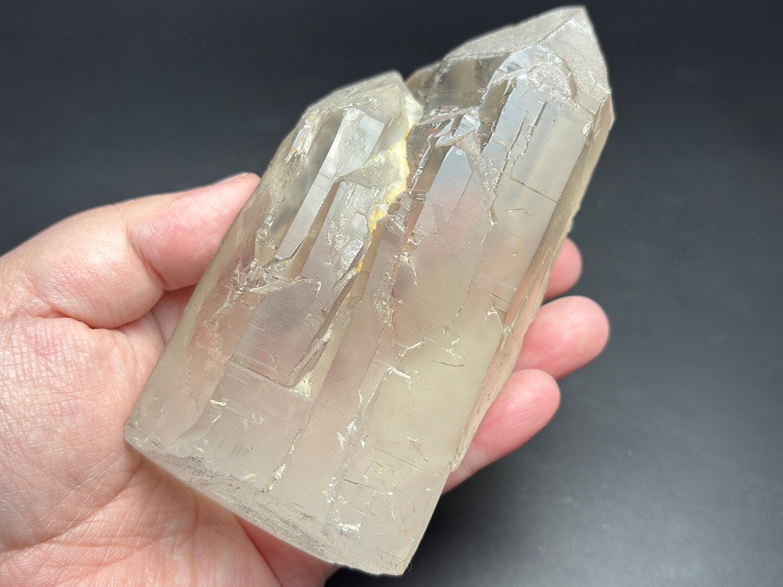 パキスタン産 カテドラルクォーツ (専用ライト台座付き)/ Cathedral Quartz