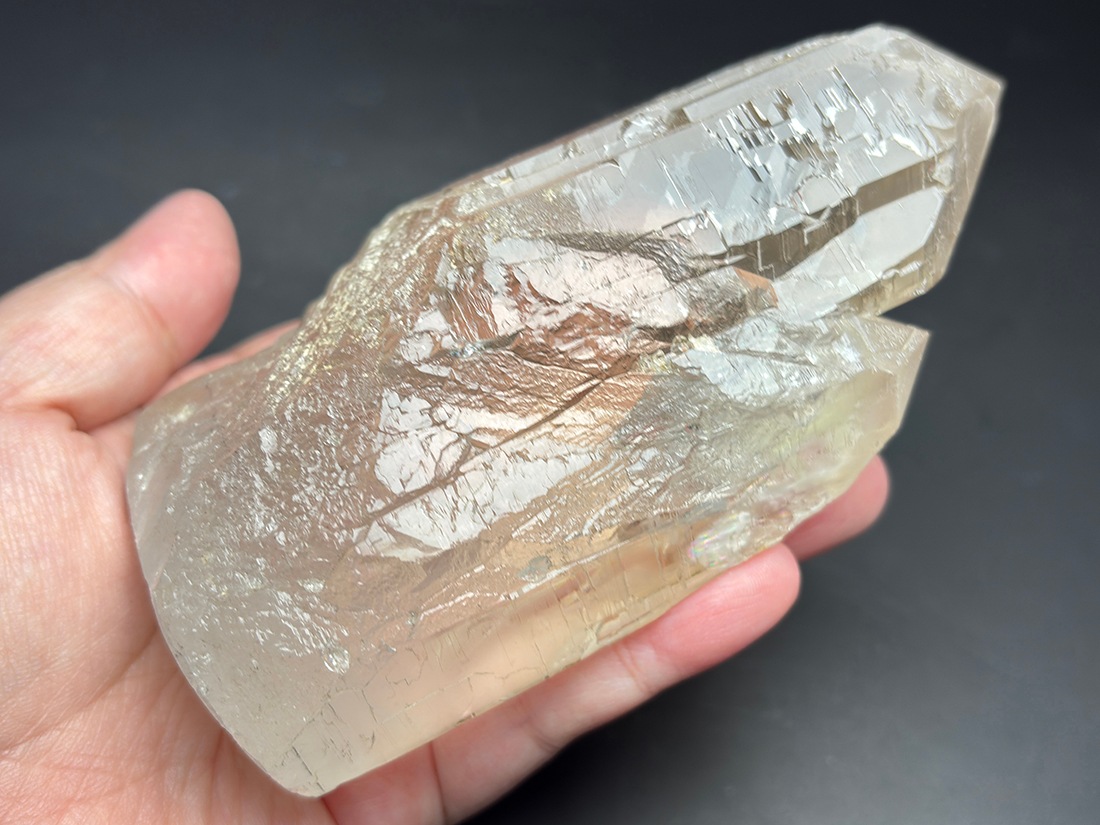 専用ページ　カテドラルクォーツ パキスタン産 カテドラルクォーツ (専用ライト台座付き)/ Cathedral Quartz
