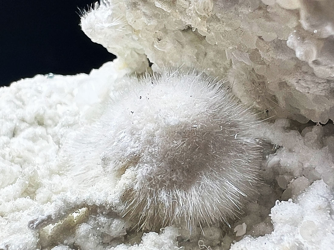 479 インド　マハーラーシュトラ産　オケナイト&イエロープレナイト 479 インド マハーラーシュトラ産 オケナイト&イエロー