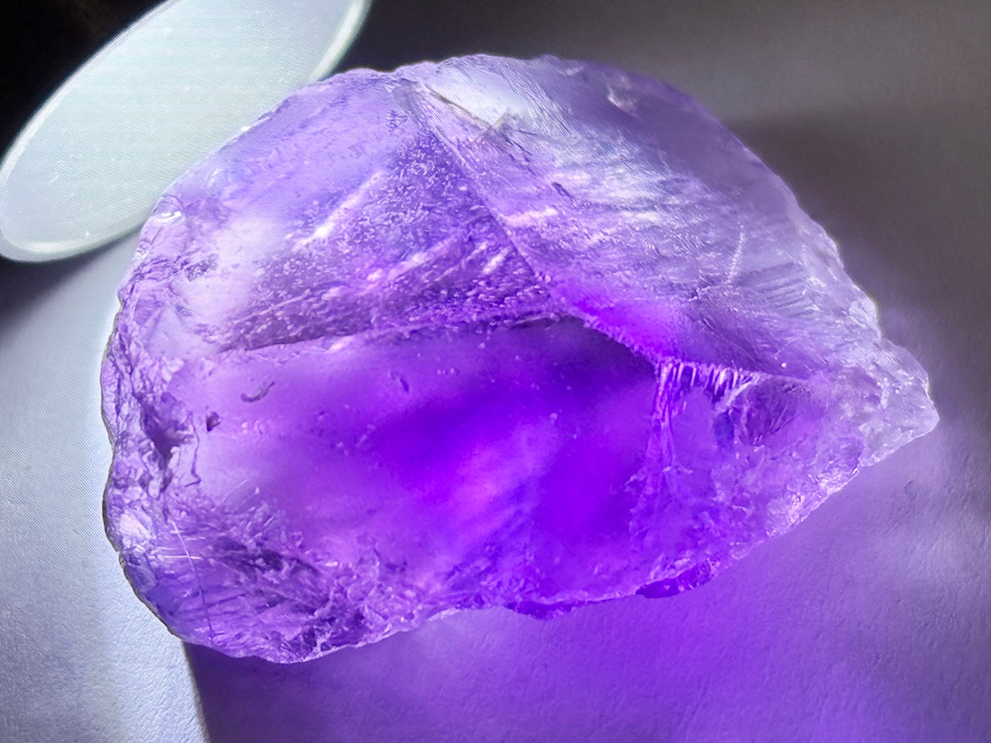 ブラジル産 エッチドアメジスト (蝕像紫水晶)/ Etched Amethyst