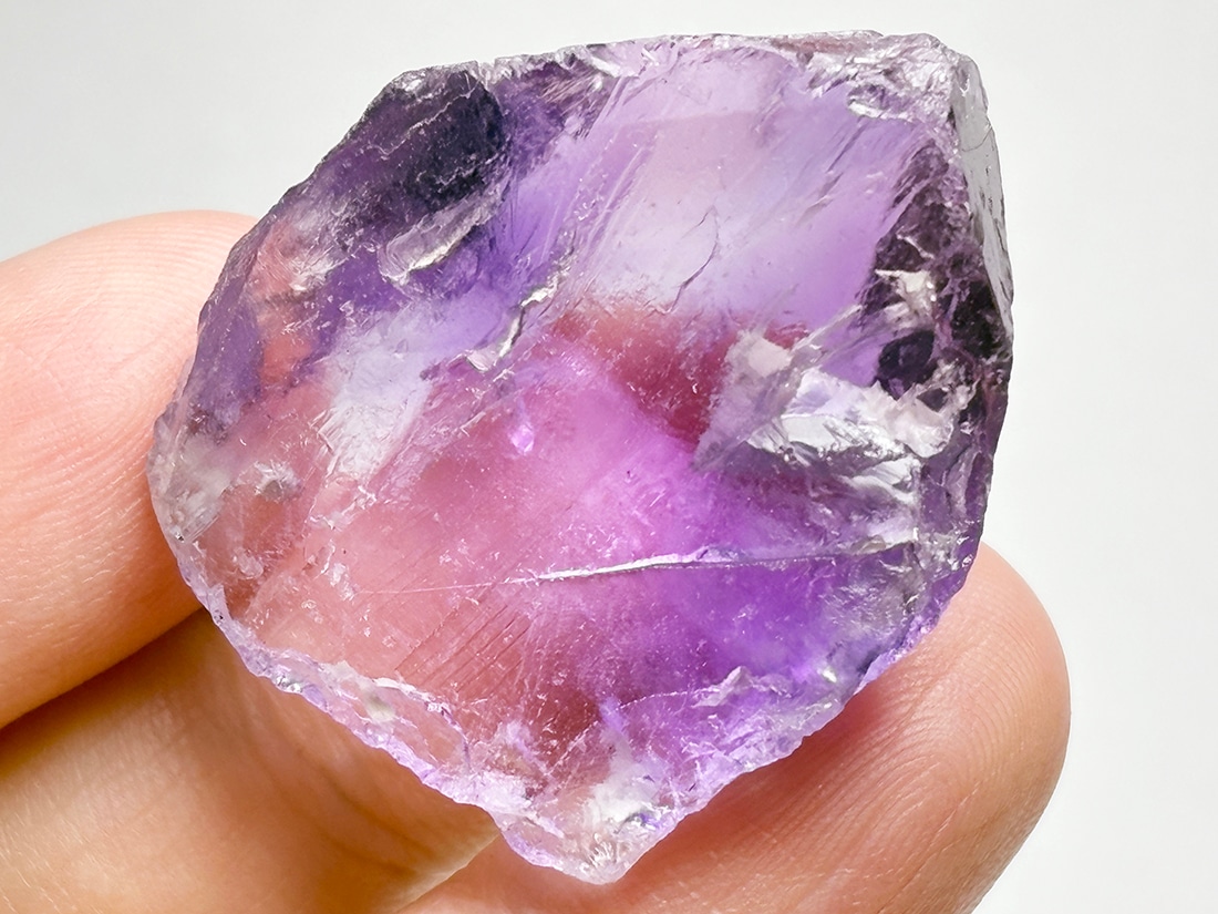 ブラジル産 エッチドアメジスト (蝕像紫水晶)/ Etched Amethyst