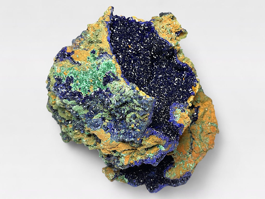 安徽省産アズライト with マラカイト/Azurite with Malachite (藍銅鉱)