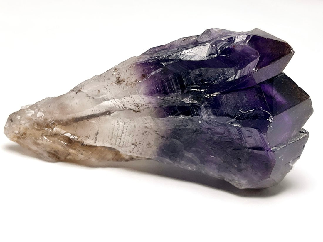 ブラジル・パラー州産 ダークカラーアメジスト ポイント ( 紫水晶