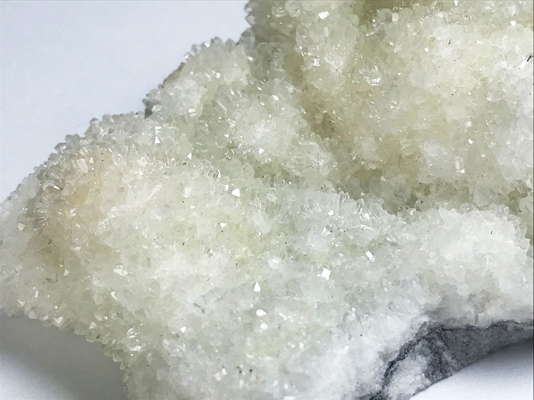 四川省産ドゥルージークォーツ/Druzy Quartz