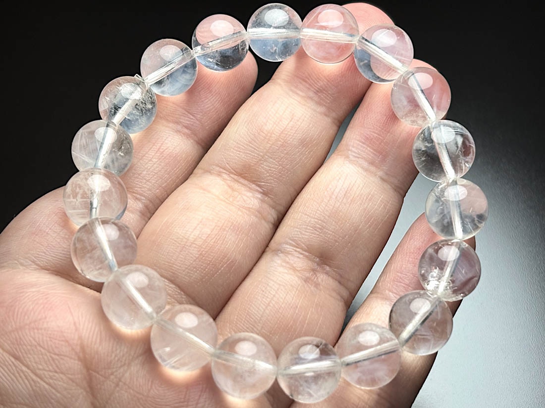 エンジェルラダークォーツ レア 虹多め 「アイリス」ブラジル産 美品364g アイリスブルーエンジェルラダークォーツ 丸玉(スフィア) #FA047