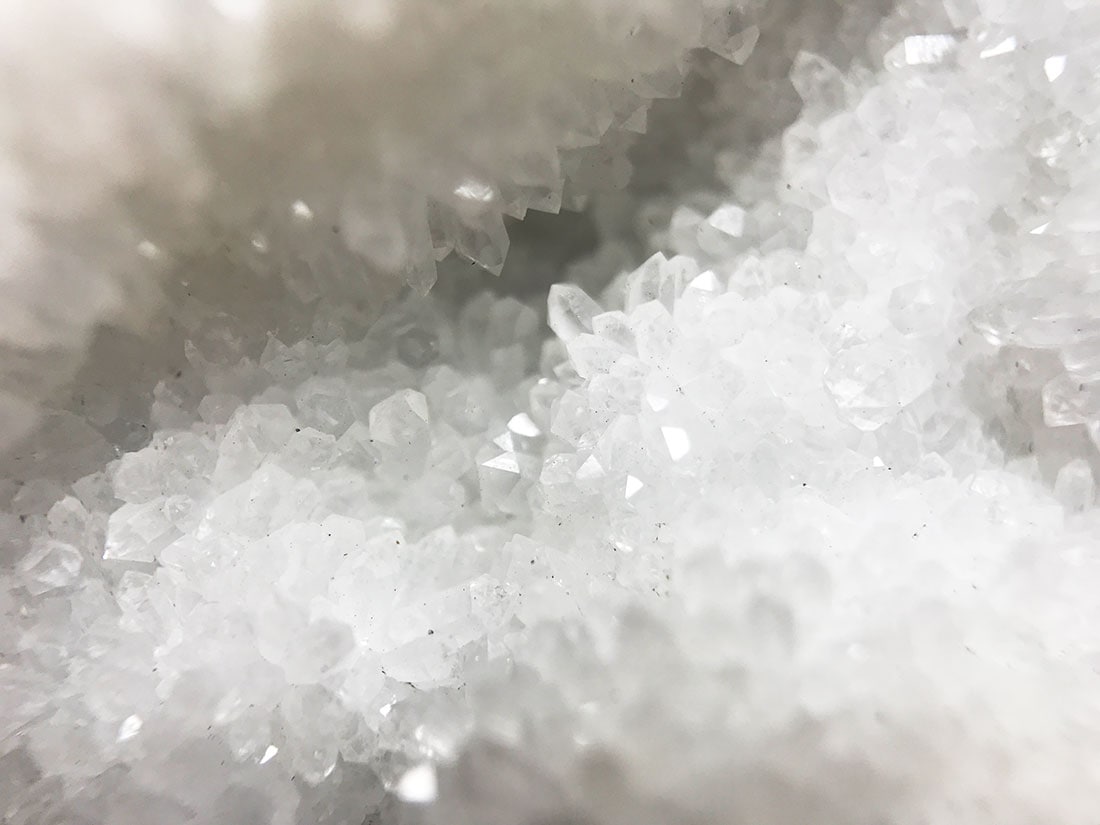 四川省産ドゥルージークォーツ/Druzy Quartz