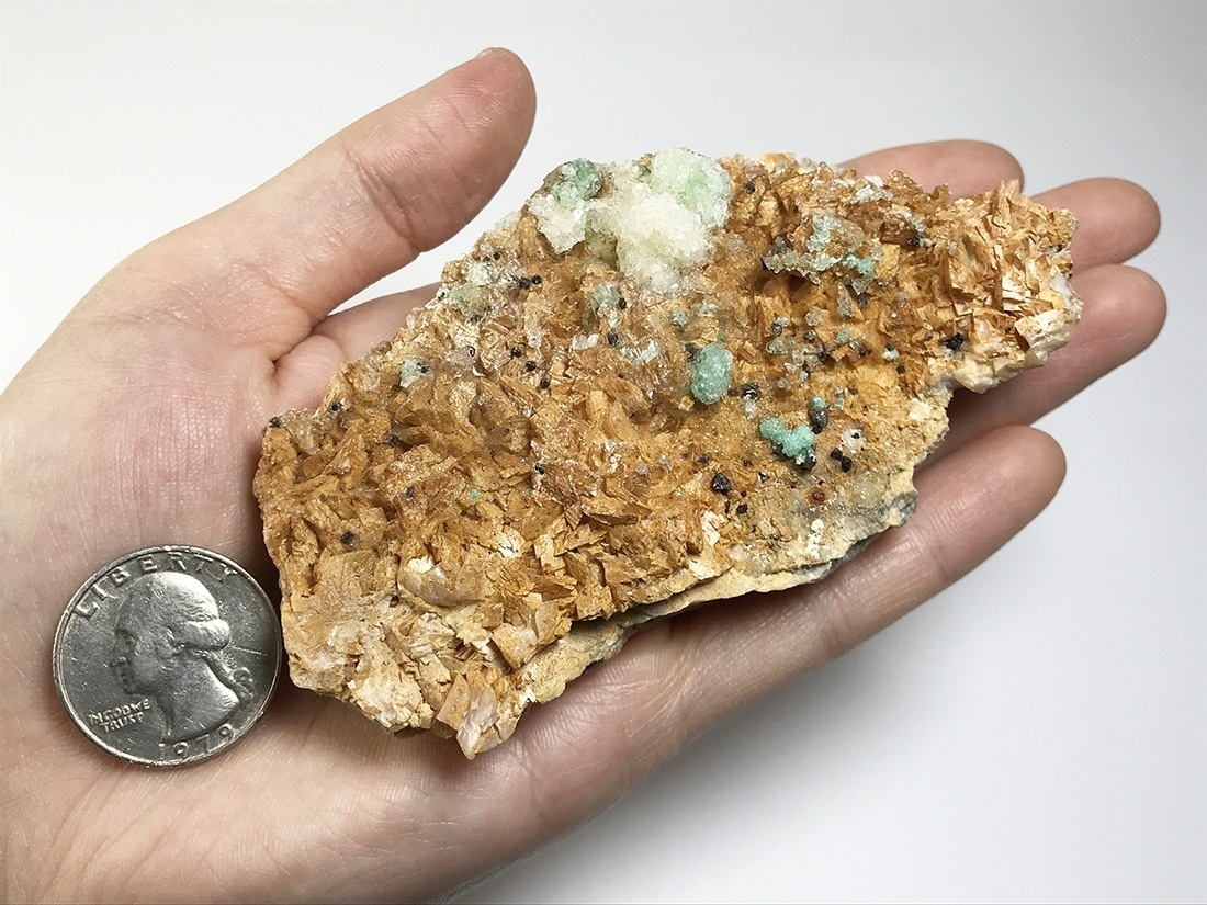 モロッコ産ローザサイト(セレナイト共生)