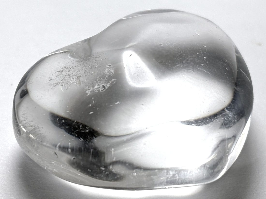 水晶 ハート型彫刻 /Heart Shaped Crystal Quartz