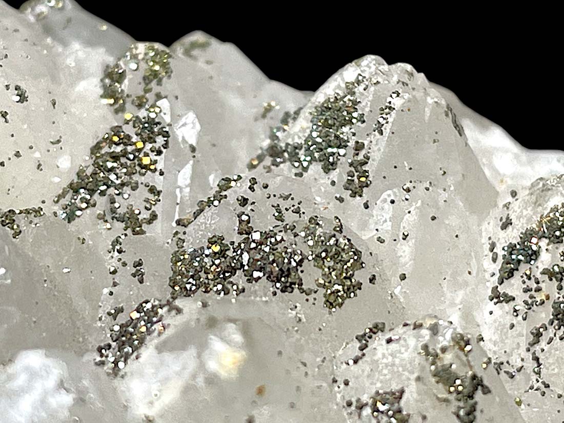 水晶 / チャルコパイライト ( 水晶 & 黄銅鉱 ) / Quartz & Chalcopyrite