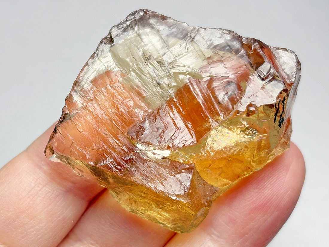 オウロベルデクォーツ ウェーブカット ブラジル産 オウロヴェルデクォーツ / Ouro Verde Quartz