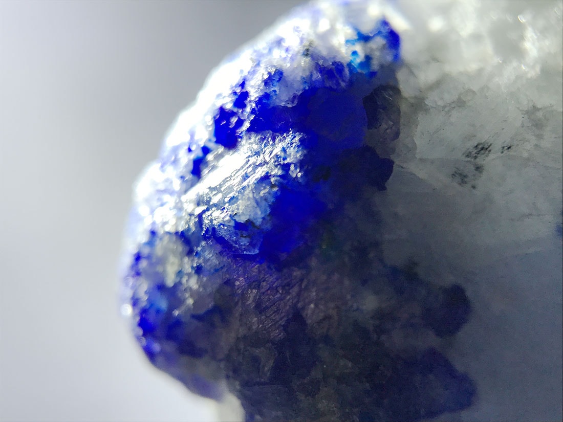 ミャンマー産ラズライト/Lazurite (青金石)