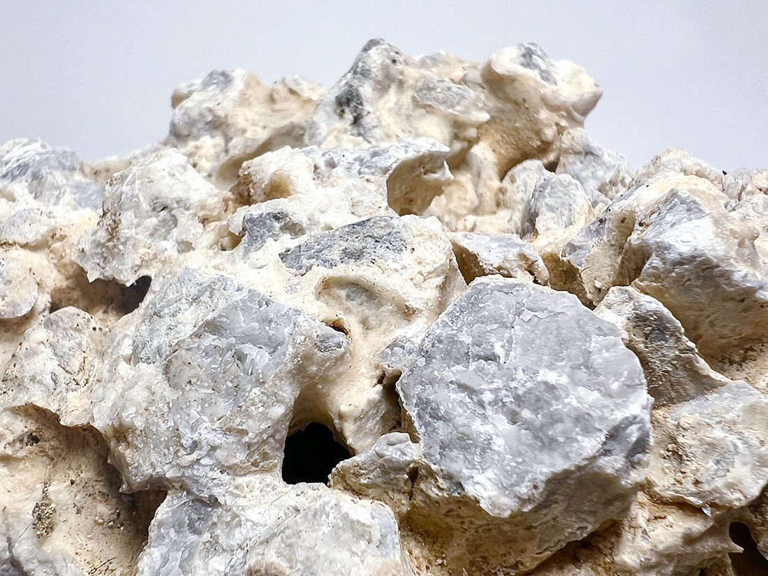 さざれ石／岐阜県産。前、出品の物より僅かに大きいです。【天然石・希少】。 さざれ石／岐阜県産。前、出品の物より僅かに大きいです