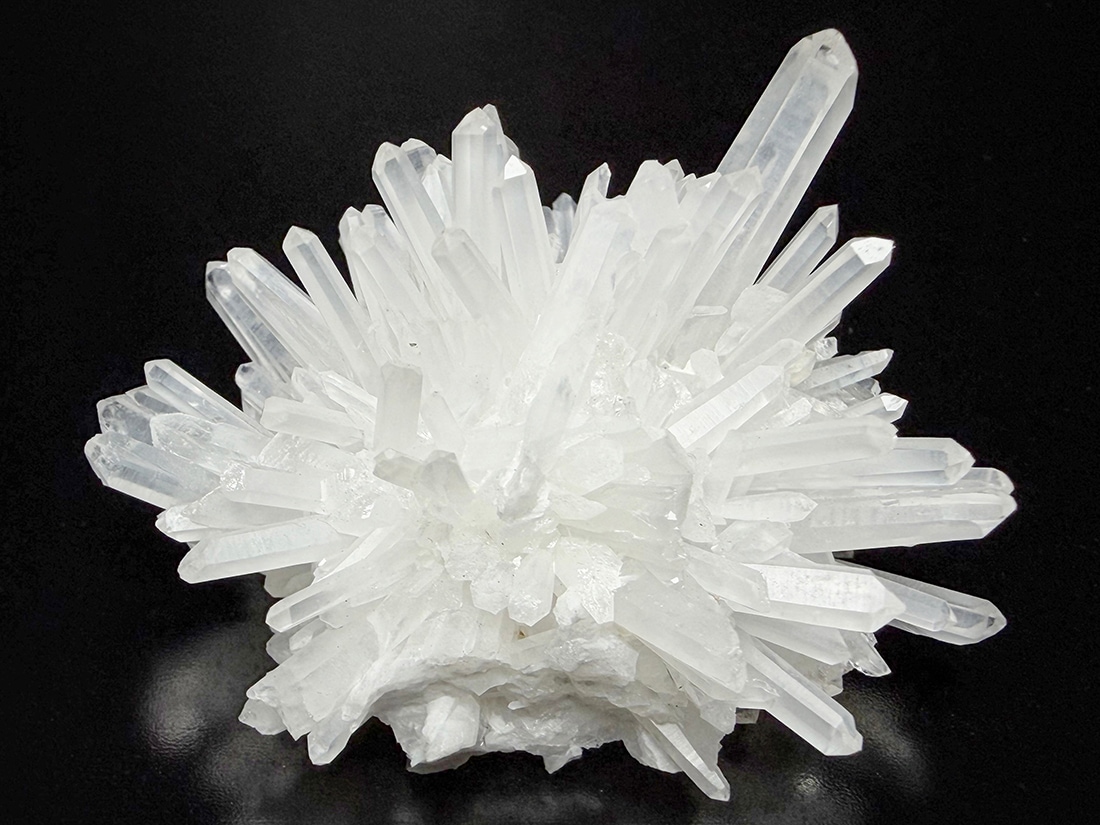 四川省産 クリスタルクォーツ クラスター / Crystal Quartz