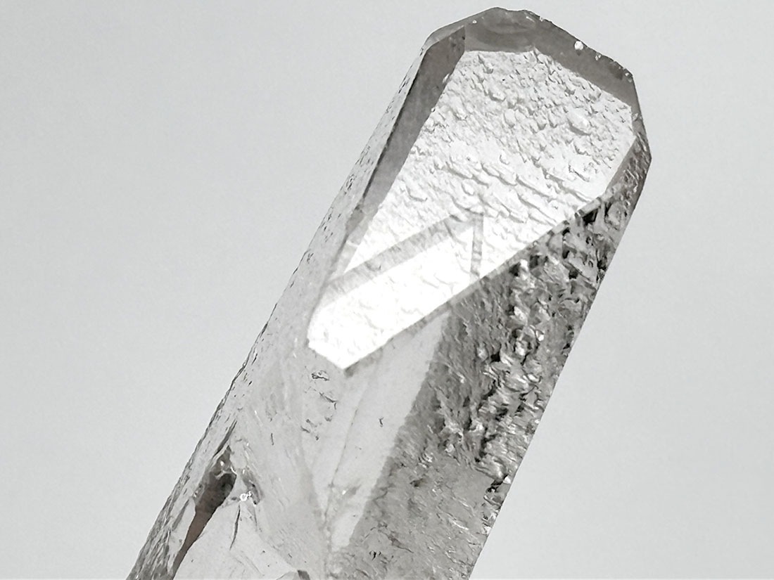 ゼッカデソウザ産 水晶 ポイント / Zecca De Souza Quartz