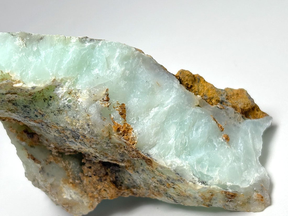 インドネシア産 ミントオパール ( 蛋白石 )/ Mint Opal