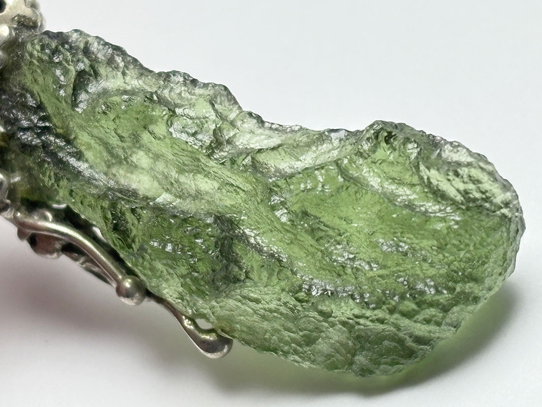 チェコ産 モルダバイト ペンダントトップ / Moldavite