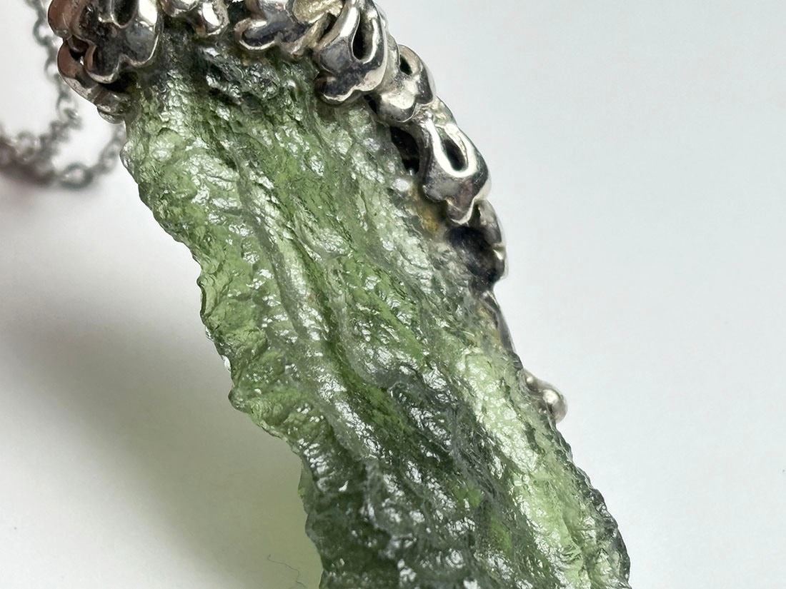 チェコ産 モルダバイト ペンダントトップ / Moldavite
