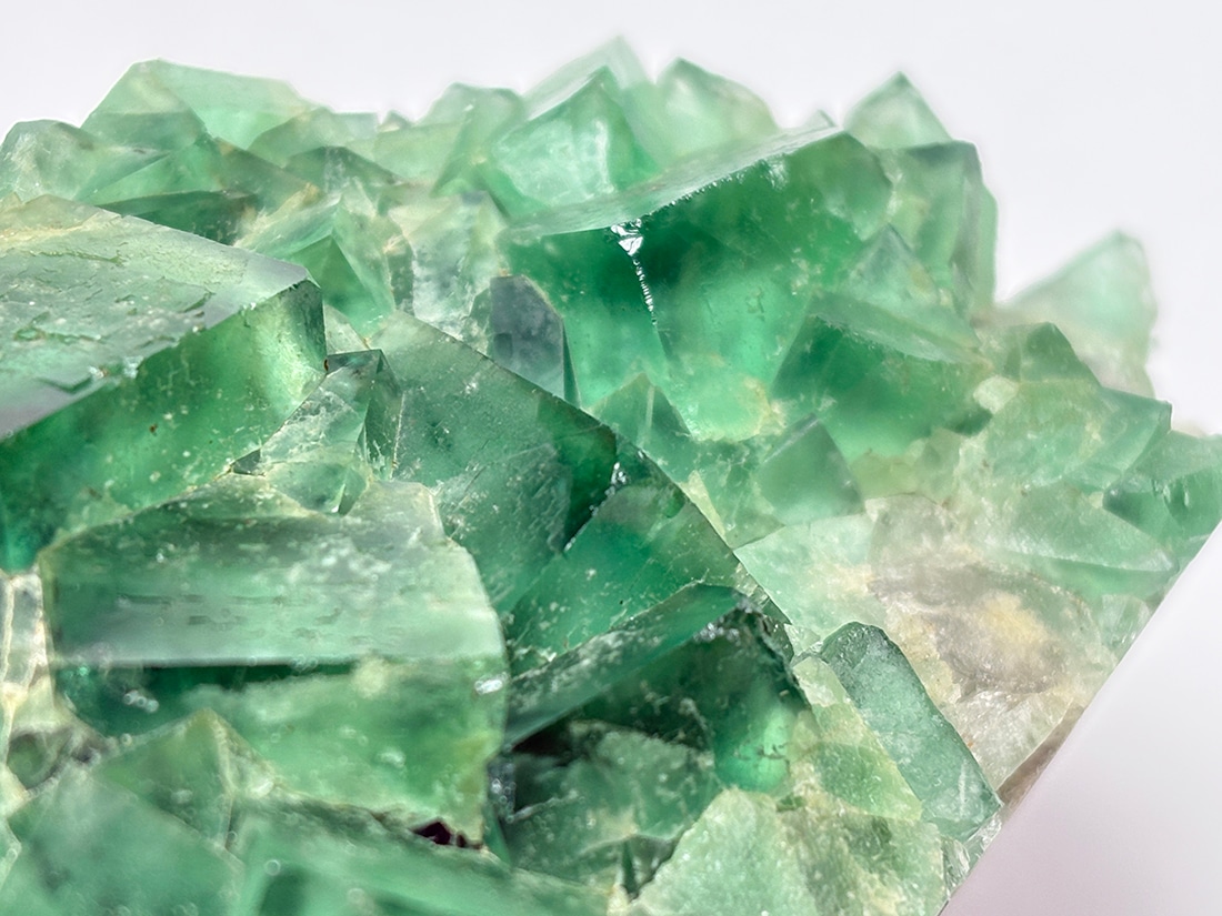 マダガスカル産 エメラルドグリーンフローライト / Emerald Green Fluorite