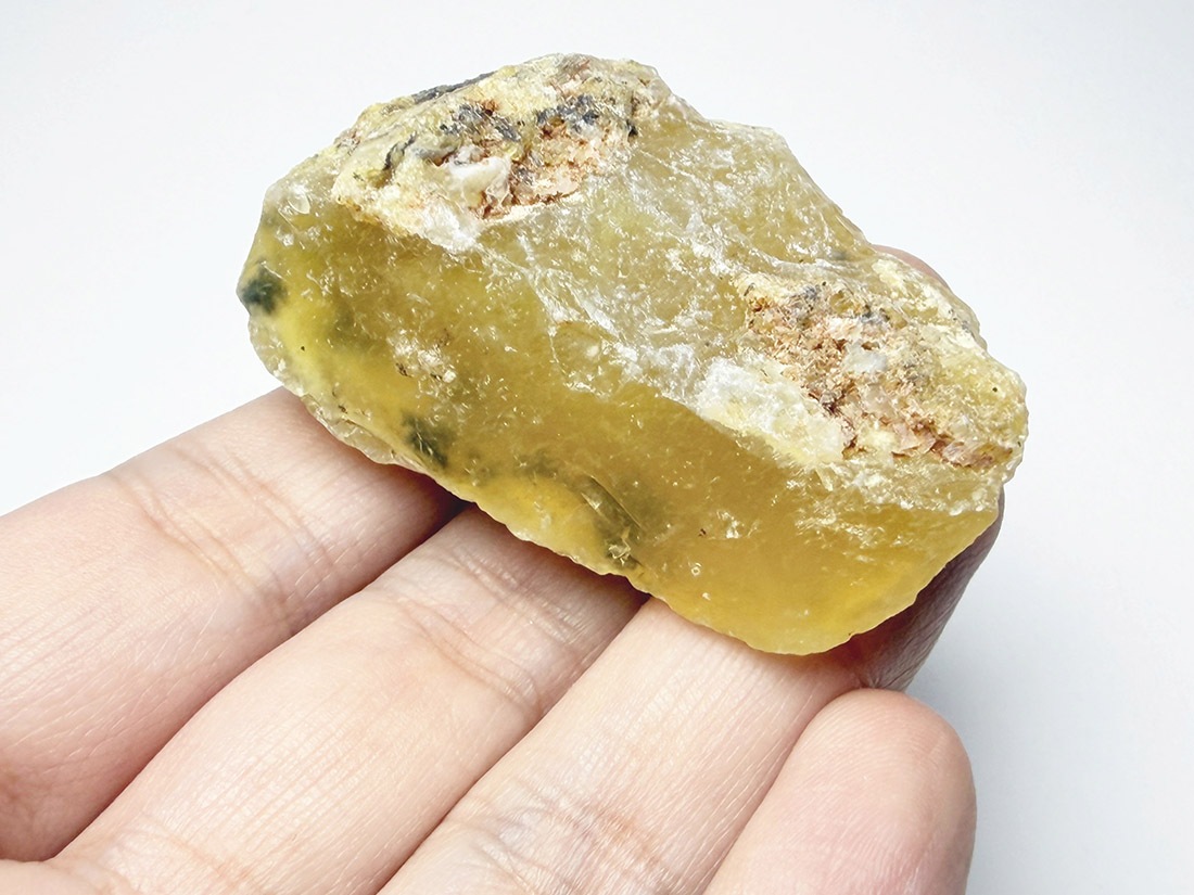 タンザニア産 イエローオパール/Yellow Opal
