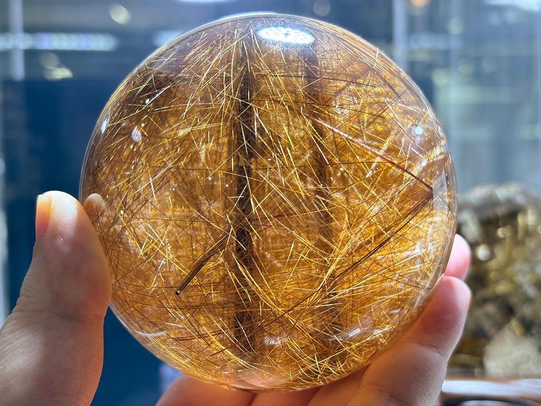 ブラジル産 ルチルクォーツ 80mm 丸玉 / Rutilated Quartz Sphere