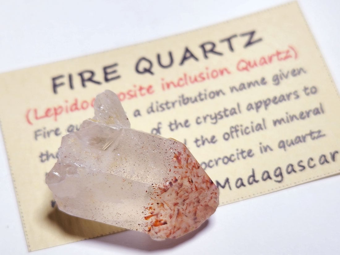 マダガスカル産 ファイアークォーツ ( レピドクロサイトinクォーツ