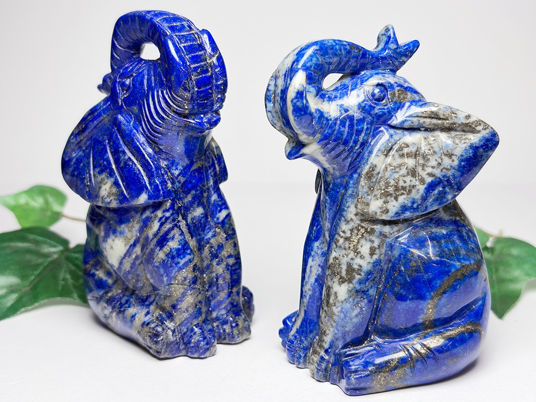 アフガニスタン産 ラピスラズリ 象彫刻 / Lapis Lazuli